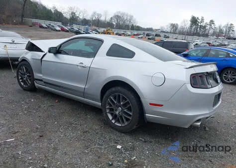 2013 Ford Mustang V6 Premium z USA, uszkodzony, nr VIN 1ZVBP8AM7D5237594